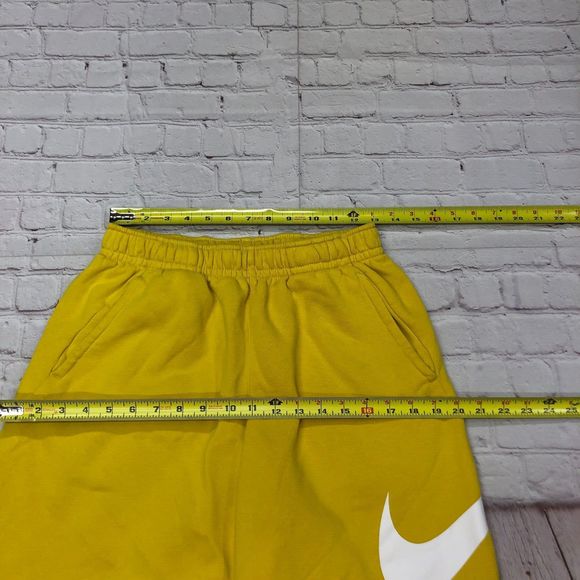 Nike Men Sweat Shorts Size Small Yellow Cotton Blend Big Logo Preppy M124 -7 - Picture 2 of 15